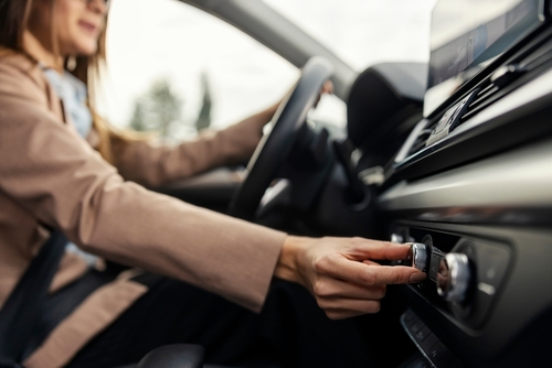 Dónde puede haber gps y micrófonos ocultos en su coche